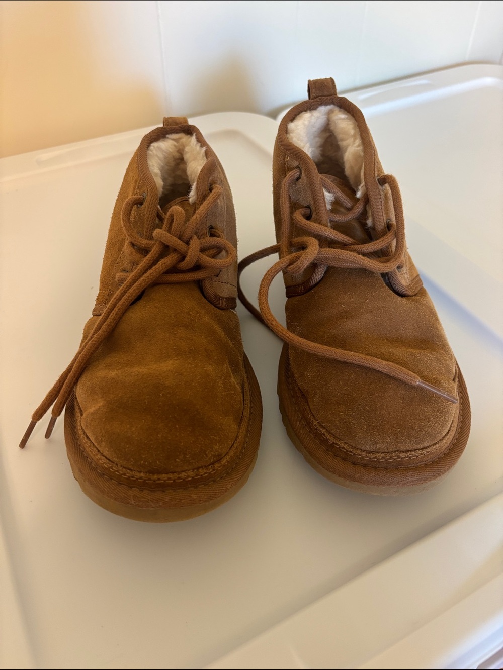 UGG womens Chestnut Suede Lace-Up Faux-Fur Boots